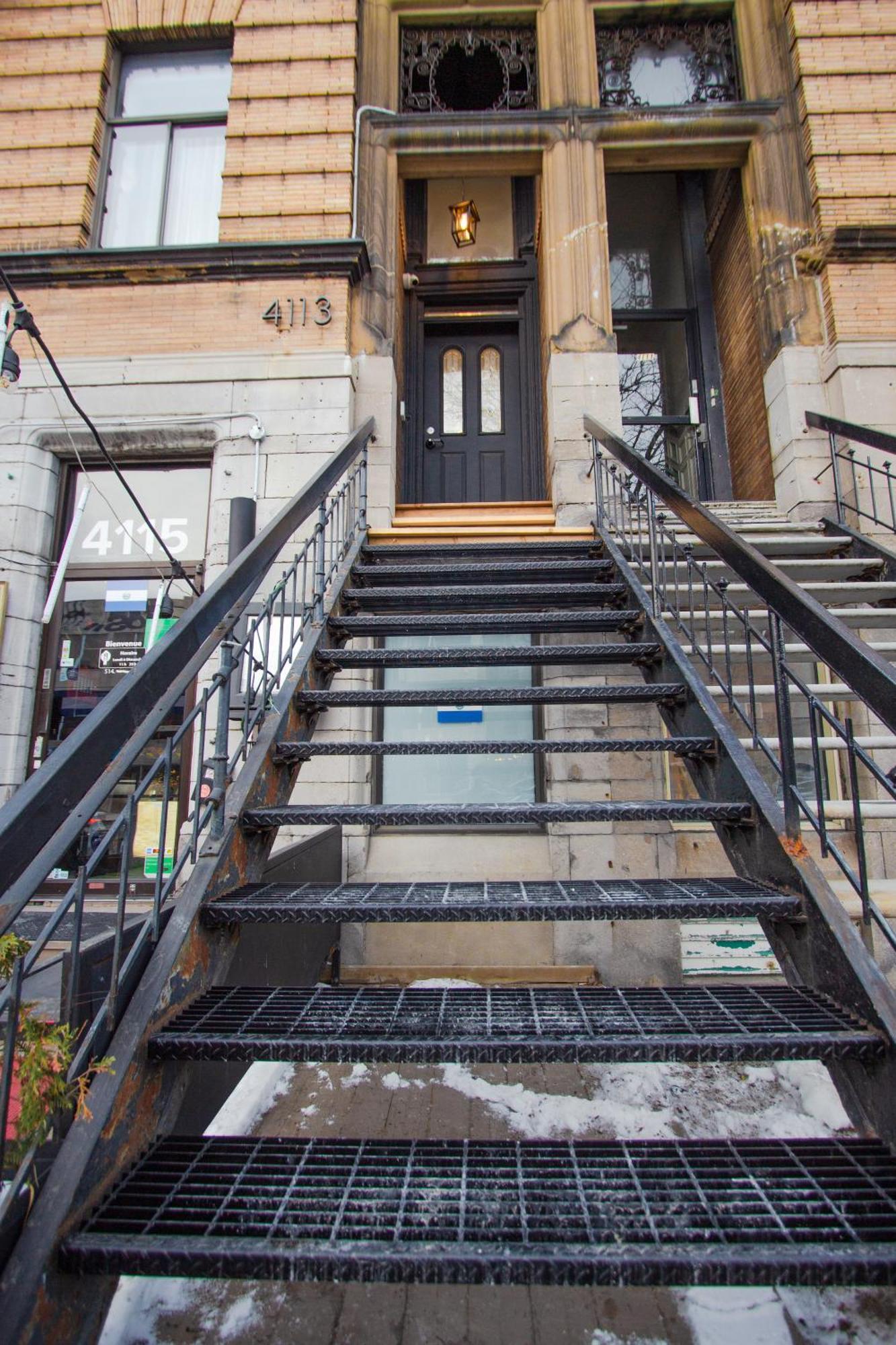 #10 - Self Check-in - Plateau - St-denis Appartement