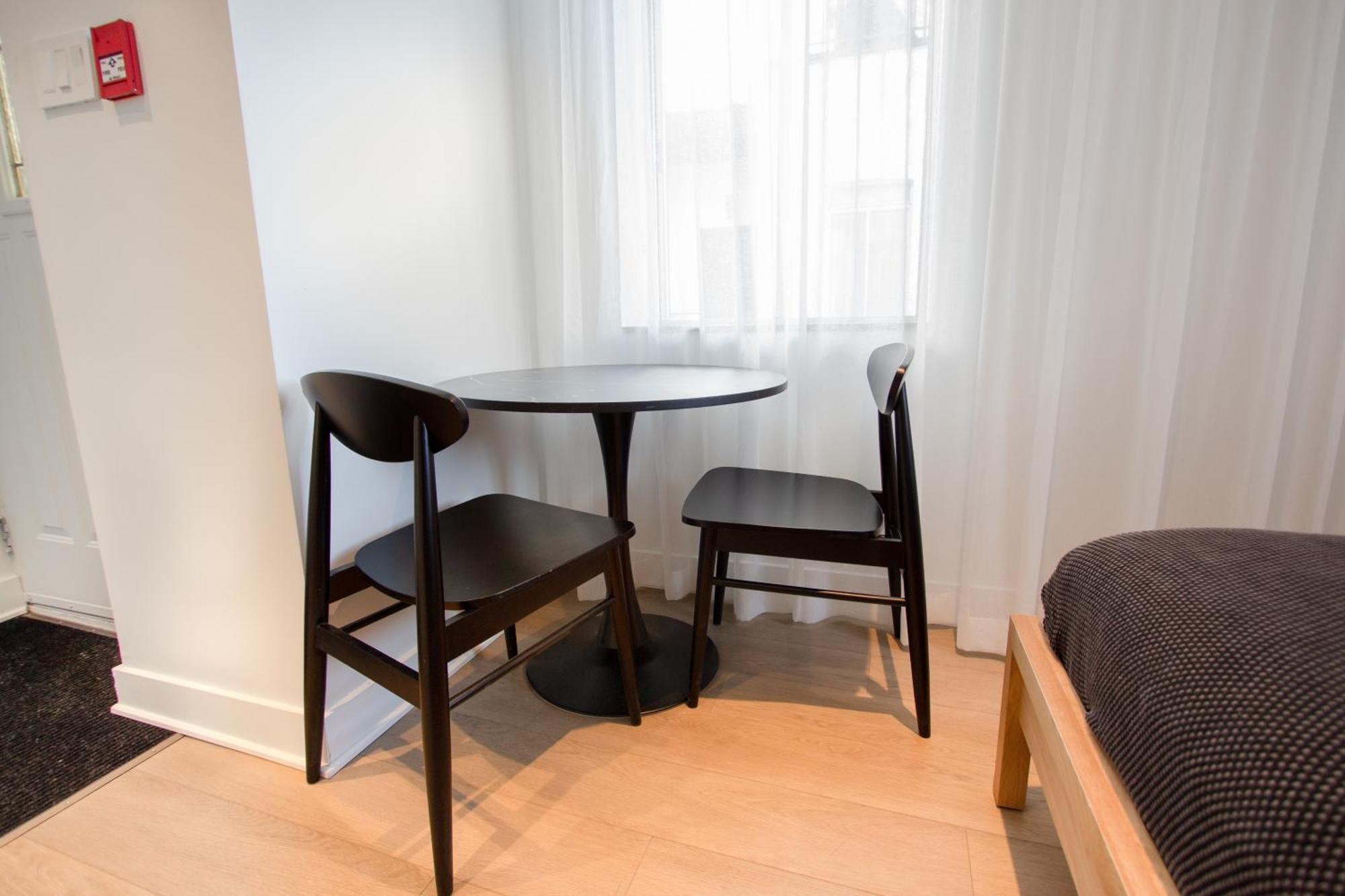 #10 - Self Check-in - Plateau - St-denis Appartement *