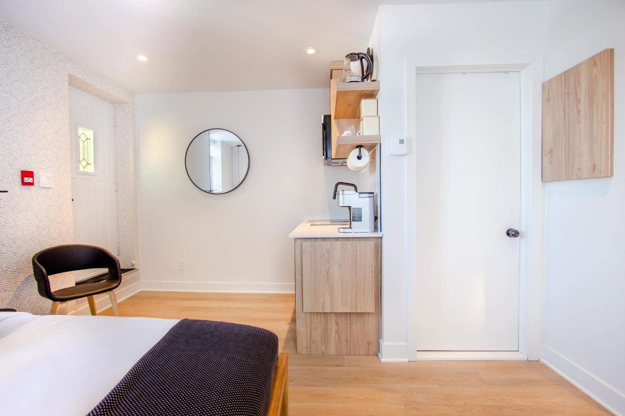 Appartement #10 - Self Check-in - Plateau - St-denis Montréal